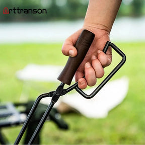 Pinça para Carvão com Cabo de Madeira